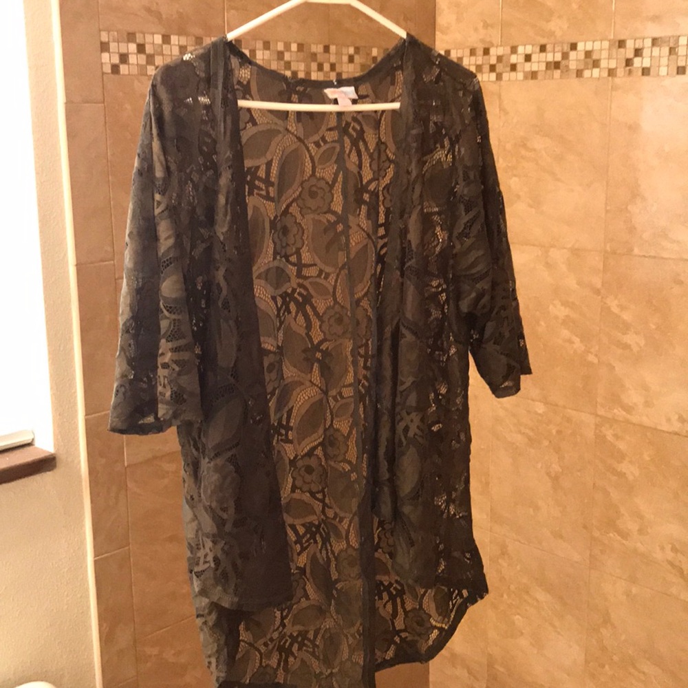 Lace lularoe Lindsay